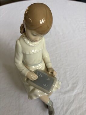Vintage Nao by Lladro Porcelain Girl Figurine with Slate Tablet - Cream & Tan